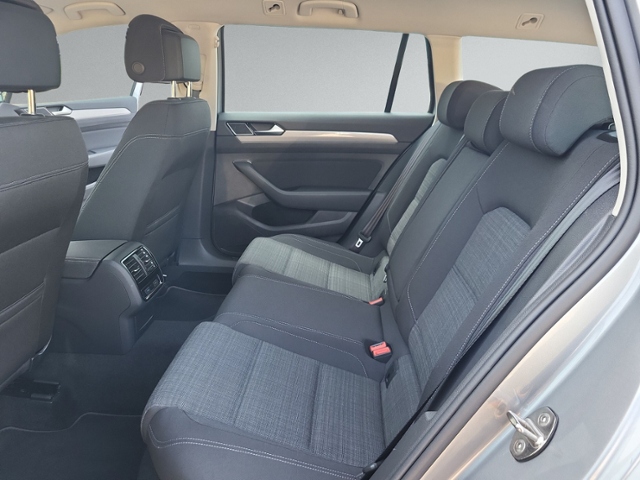 Passat Variant 2.0 TDI DSG RFK+NAVI+ACC+LED+SIHZ