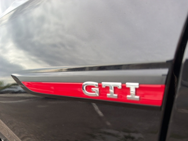 Golf VIII 2.0 TSI GTI Clubsport LED+NAVI+RFK+ACC