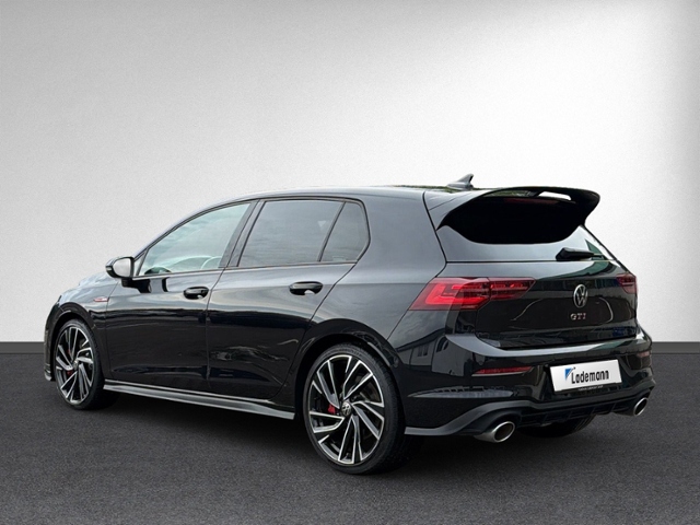 Golf VIII 2.0 TSI GTI Clubsport LED+NAVI+RFK+ACC