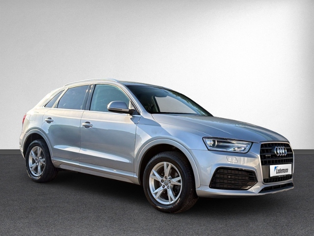 Q3 2.0 TFSI quattro sport XENON+GRA+NAVI.+eHECK+