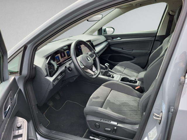 Golf VIII 1.5 TSI STYLE LED+NAVI+KAMERA+ACC+SHZ+