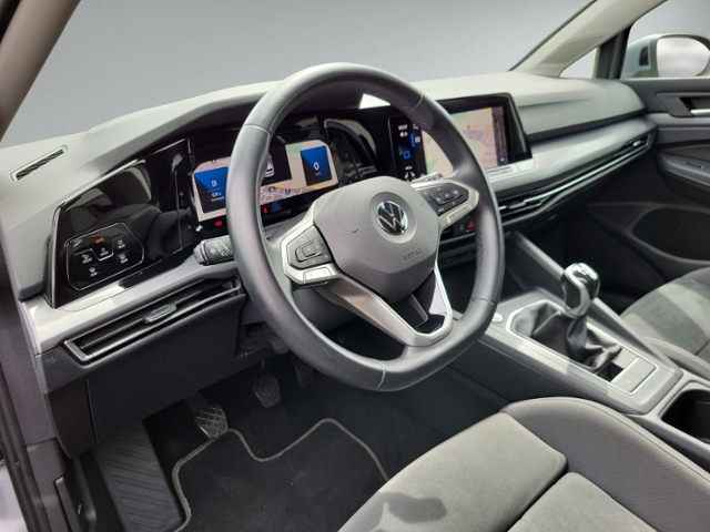 Golf VIII 1.5 TSI STYLE LED+NAVI+KAMERA+ACC+SHZ+