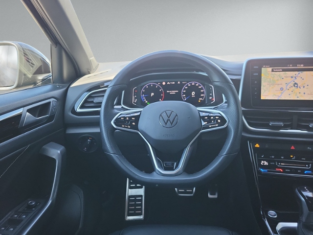 T-Roc 1.5 TSI DSG R-LINE AHK+NAVI+eHECK+RFK+ACC+