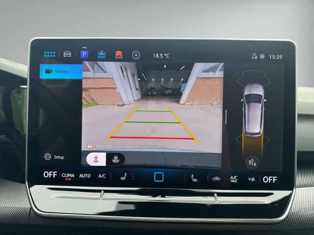 Golf VIII Variant 1.5 TSI R-LINE RFK+NAVI+ACC+SH