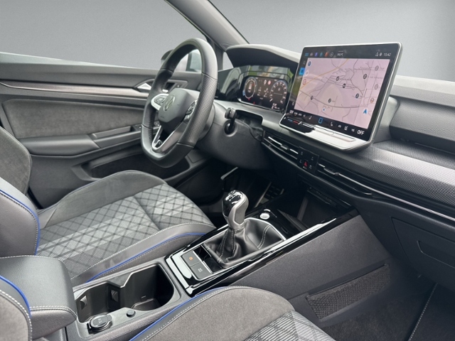 Golf VIII Variant 1.5 TSI R-LINE RFK+NAVI+ACC+SH