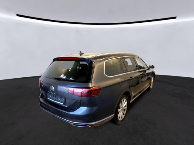 Passat Variant 2.0 TDI DSG AHK+RFK+NAVI+IQ.LIGHT