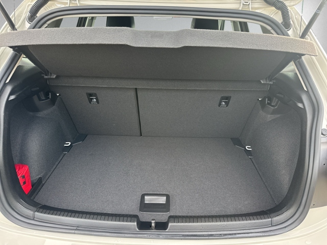 Polo 1.0 TSI DSG GOAL RFK+LED+NAVI+ACC+SIHZ+DAB+