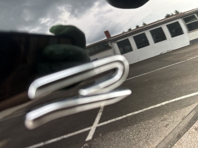 Tiguan 1.5 eTSI DSG R-LINE PANO+AHK+360+IQ.LIGHT