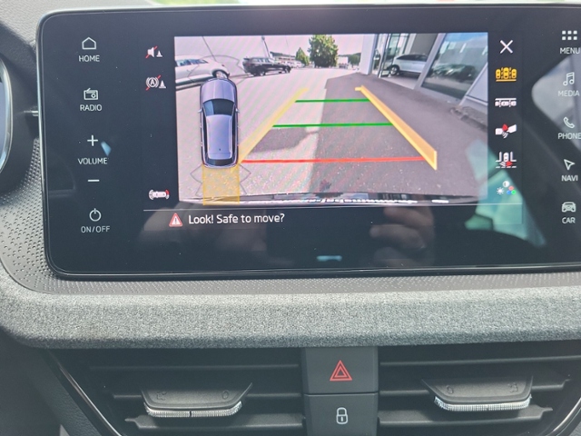 Kamiq 1.0 TSI DSG TOUR LED+NAVI+RFK+behz.WSS+ACC