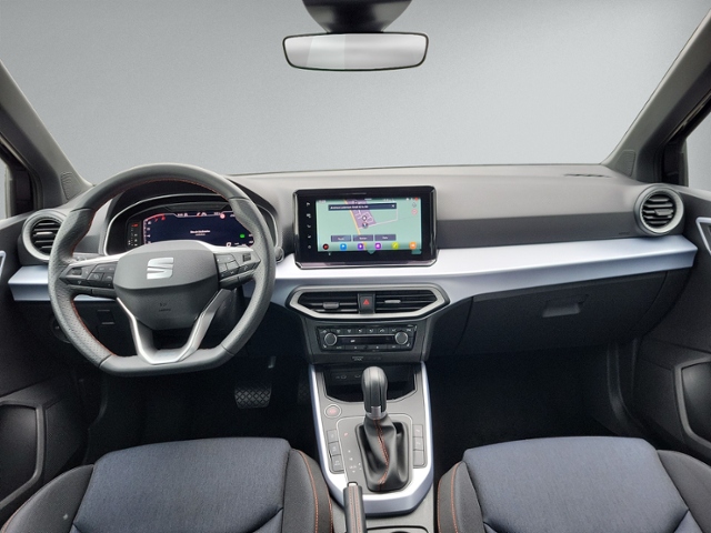 Arona 1.0 TSI DSG FR LED+NAVI+KAMERA+KESSY+SIHZ+