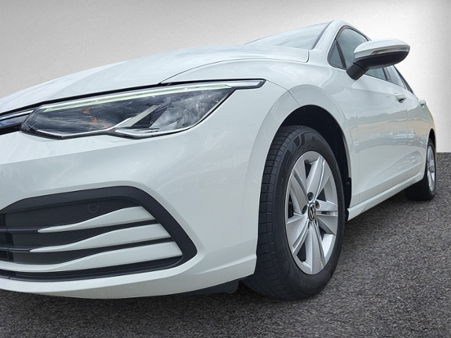 Golf VIII Variant 1.5 TSI LED+PDC+CLIMAAUTO.+SHZ