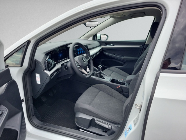 Golf VIII Variant 1.5 TSI LED+PDC+CLIMAAUTO.+SHZ