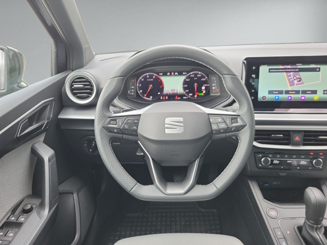 Arona 1.5 TSI FR DSG AHK+RFK+NAVI+ACC+LED+KEYLES