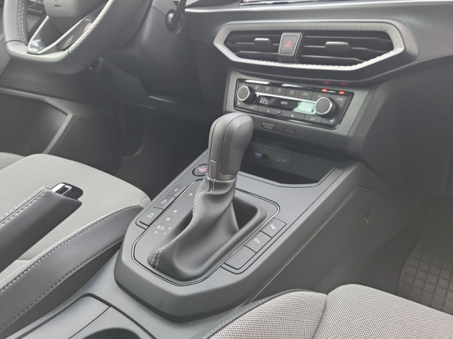 Arona 1.5 TSI FR DSG AHK+RFK+NAVI+ACC+LED+KEYLES