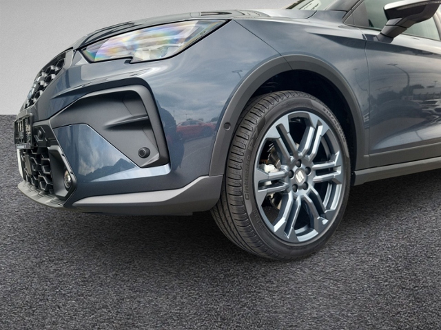 Arona 1.5 TSI FR DSG AHK+RFK+NAVI+ACC+LED+KEYLES