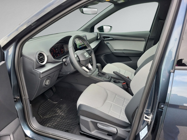 Arona 1.5 TSI FR DSG AHK+RFK+NAVI+ACC+LED+KEYLES
