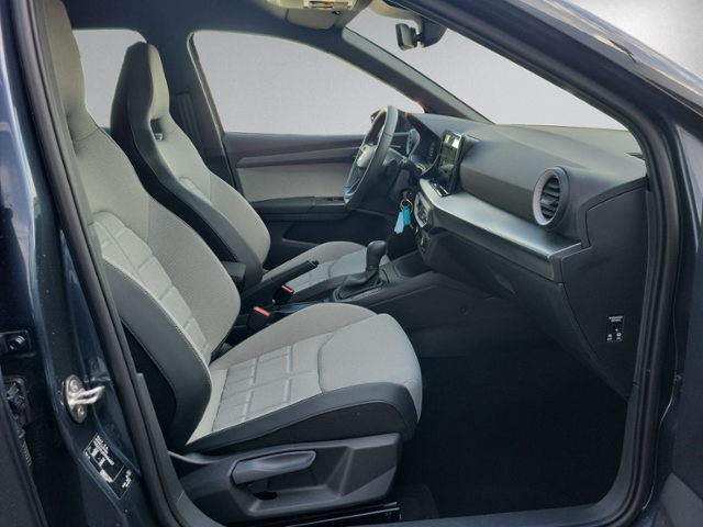 Arona 1.0 TSI FR DSG AHK+ACC+NAVI+LED+KAMERA+SHZ