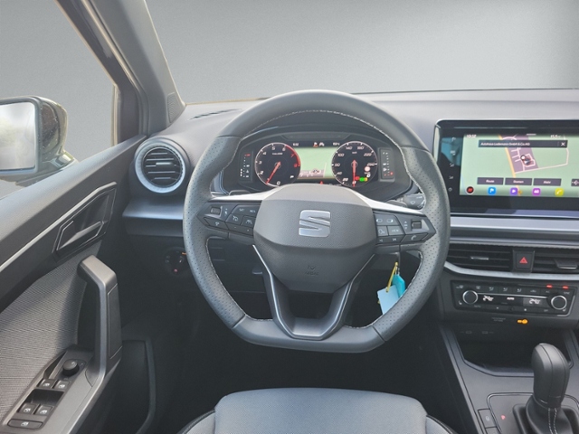 Arona 1.0 TSI FR DSG AHK+ACC+NAVI+LED+KAMERA+SHZ