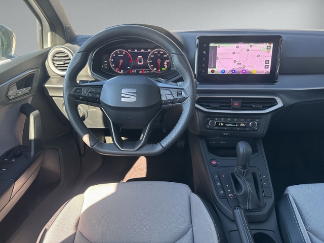 Arona 1.5 TSI FR DSG AHK+RFK+NAVI+ACC+LED+KEYLES
