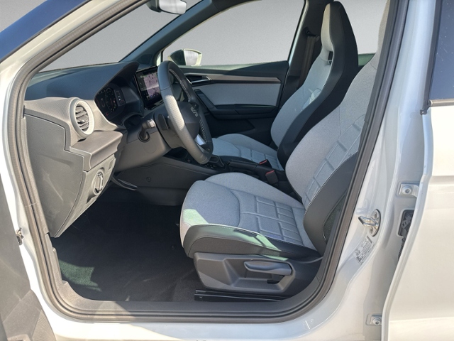 Arona 1.5 TSI FR DSG AHK+RFK+NAVI+ACC+LED+KEYLES