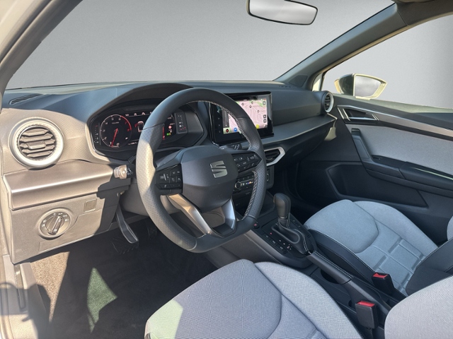Arona 1.5 TSI FR DSG AHK+RFK+NAVI+ACC+LED+KEYLES