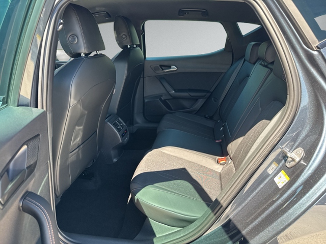 Leon 1.5 eTSI DSG KAMERA+NAVI+LED+ACC+KEYLESS+SH