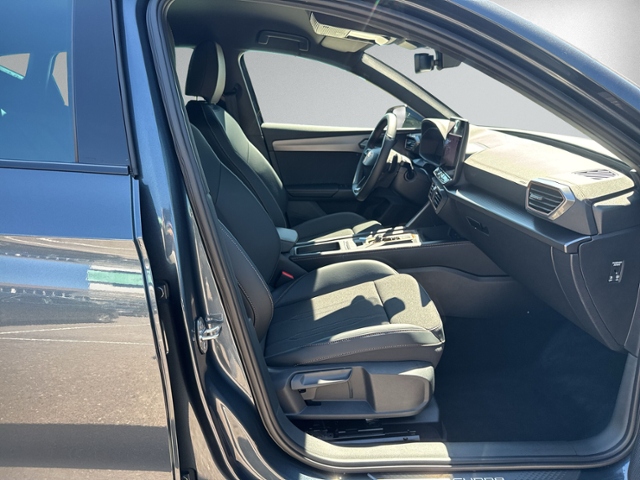 Leon 1.5 eTSI DSG KAMERA+NAVI+LED+ACC+KEYLESS+SH