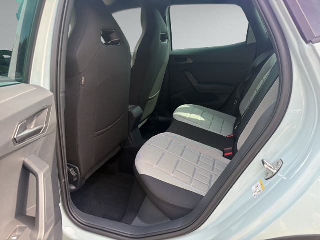 Arona 1.0 TSI FR DSG AHK+ACC+NAVI+LED+KAMERA+SHZ