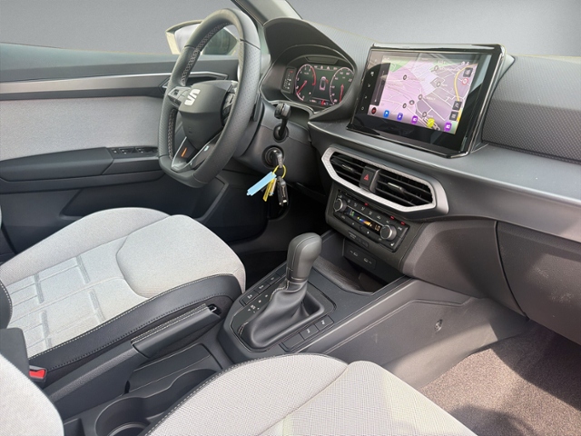 Arona 1.0 TSI FR DSG AHK+ACC+NAVI+LED+KAMERA+SHZ