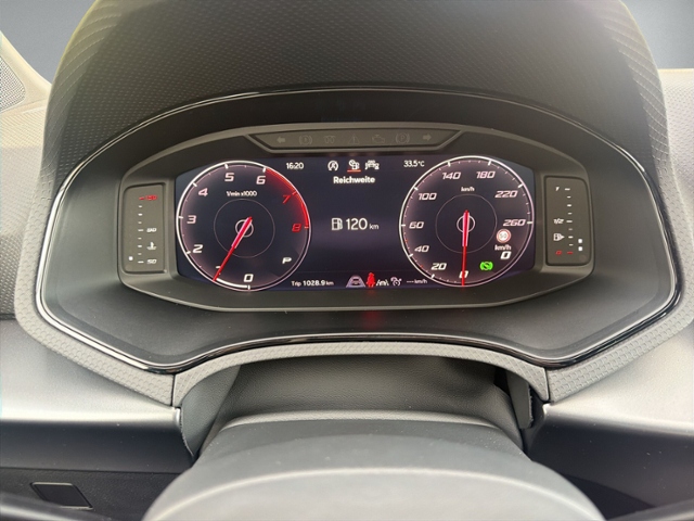 Arona 1.0 TSI FR DSG AHK+ACC+NAVI+LED+KAMERA+SHZ