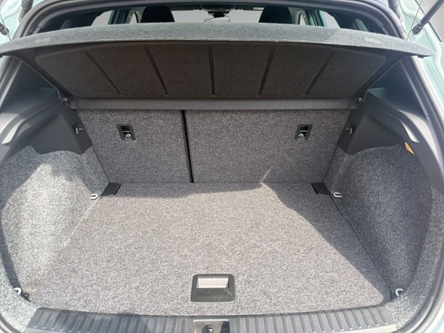 Arona 1.0 TSI FR DSG AHK+ACC+NAVI+LED+KAMERA+SHZ