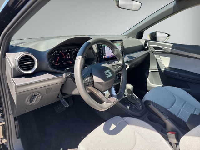 Arona 1.0 TSI FR DSG AHK+ACC+NAVI+LED+KAMERA+SHZ