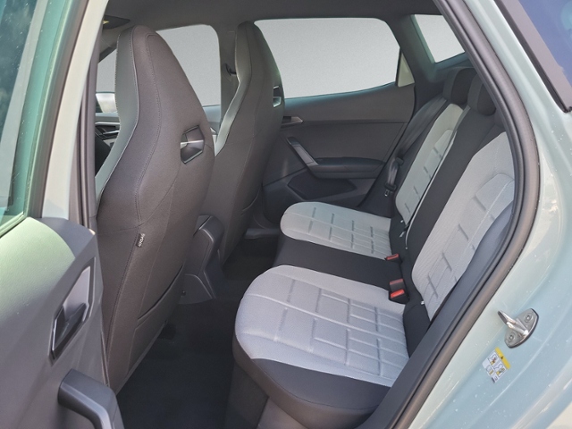 Arona 1.5 TSI FR DSG AHK+RFK+NAVI+ACC+LED+KEYLES