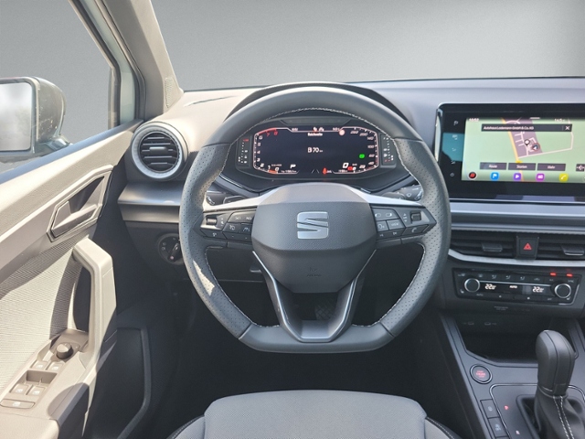 Arona 1.5 TSI FR DSG AHK+RFK+NAVI+ACC+LED+KEYLES