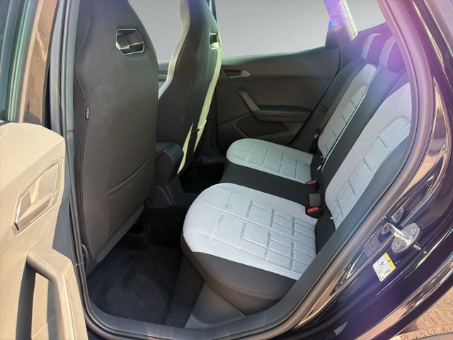 Arona 1.5 TSI FR DSG AHK+RFK+NAVI+ACC+LED+KEYLES