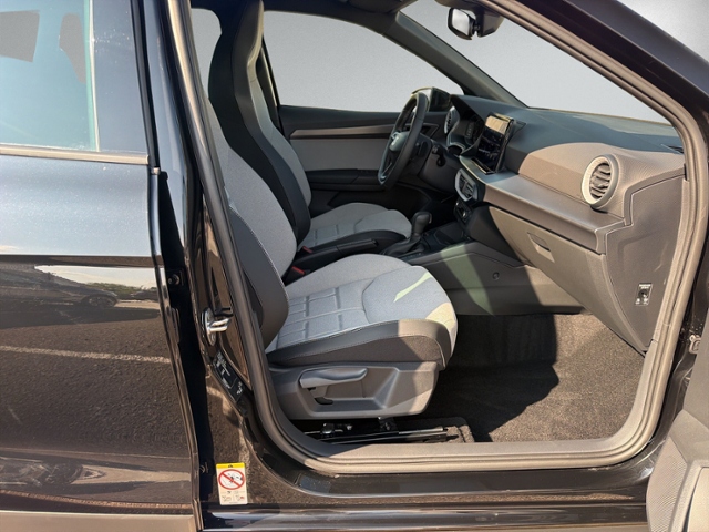 Arona 1.5 TSI FR DSG AHK+RFK+NAVI+ACC+LED+KEYLES