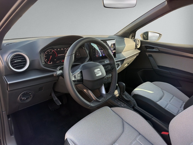 Arona 1.5 TSI FR DSG AHK+RFK+NAVI+ACC+LED+KEYLES