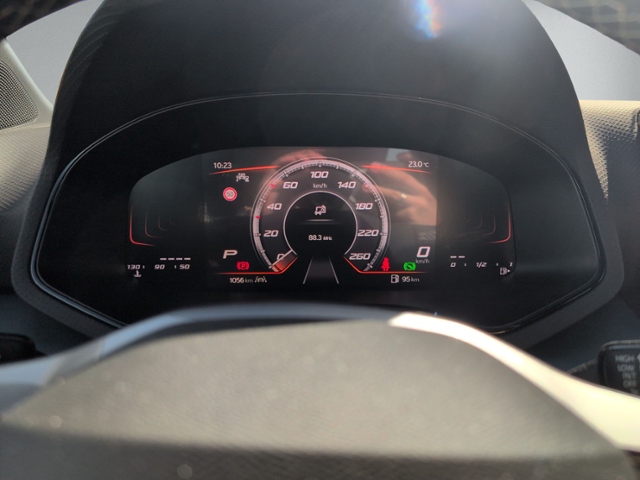 Arona 1.0 TSI DSG STYLE AHK+KAMERA+NAVI+ACC+LED+