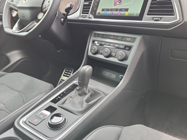 Ateca 2.0 TSI 4Drive PANORAMA+AHK+KAMERA+ACC+NAV