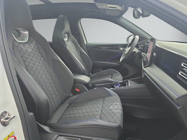 Tiguan 2.0 TDI DSG R-LINE 4MOTION PANO+360°+IQ.L