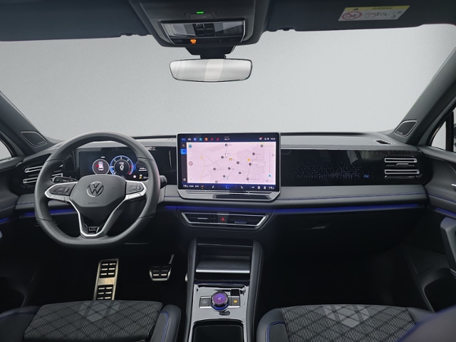 Tiguan 2.0 TDI DSG R-LINE 4MOTION PANO+360°+IQ.L