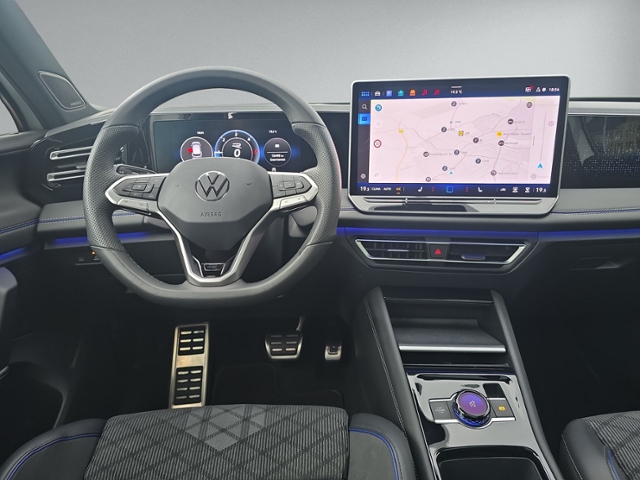 Tiguan 2.0 TDI DSG R-LINE 4MOTION PANO+360°+IQ.L
