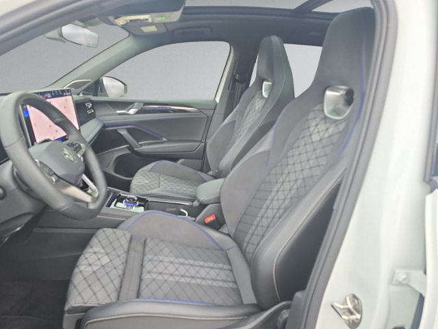 Tiguan 2.0 TDI DSG R-LINE 4MOTION PANO+360°+IQ.L