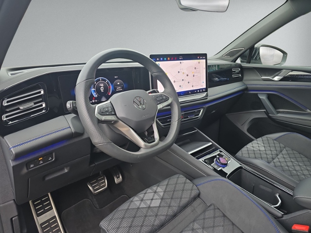 Tiguan 2.0 TDI DSG R-LINE 4MOTION PANO+360°+IQ.L