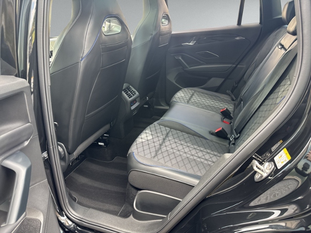 Tiguan 2.0 TDI DSG R-LINE PANO+360°+IQ.LIGHT+HEA