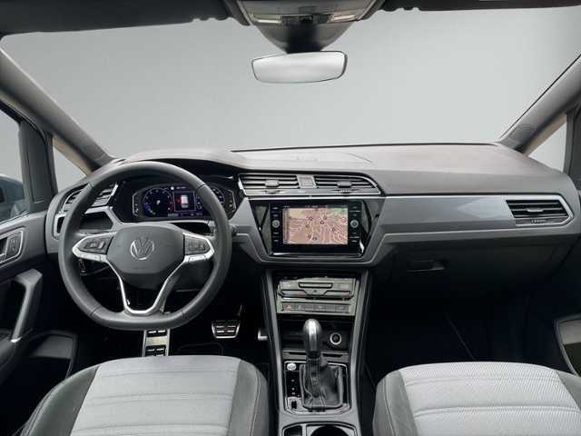 Touran 1.5 TSI DSG R-LINE 7-SITZE+PANO+RFK+NAVI+