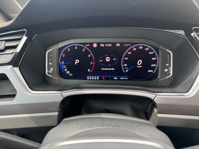 Touran 1.5 TSI DSG R-LINE 7-SITZE+PANO+RFK+NAVI+