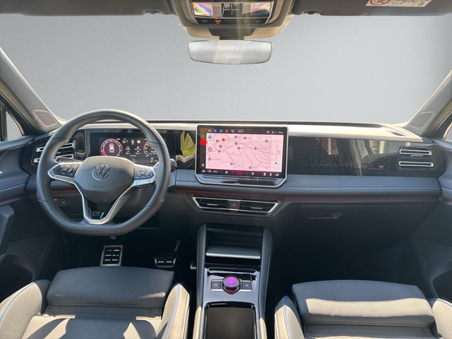 Tiguan 1.5 eTSI DSG R-LINE PANO+360°+LEDER+IQ.LI