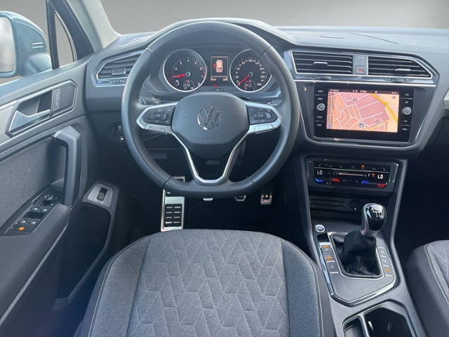 Tiguan 1.5 TSI MOVE NAVI+IQ.LIGHT+RFK+ACC+KEYLES