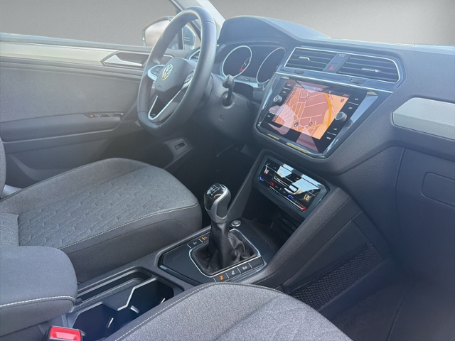 Tiguan 1.5 TSI MOVE NAVI+IQ.LIGHT+RFK+ACC+KEYLES